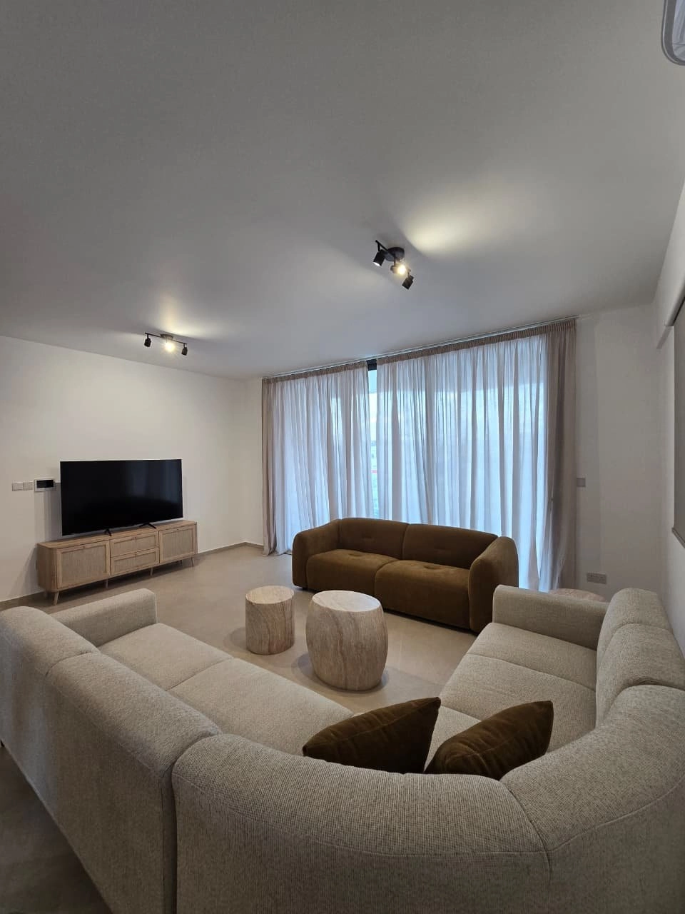 3 Bedroom Apartment for Rent in Limassol District