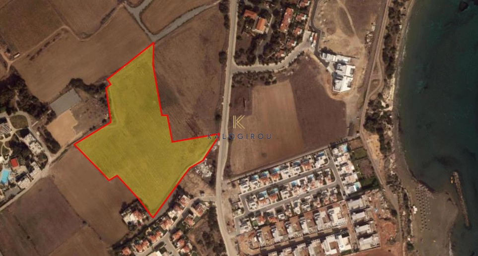 24,829m² Plot for Sale in Pervolia Larnacas