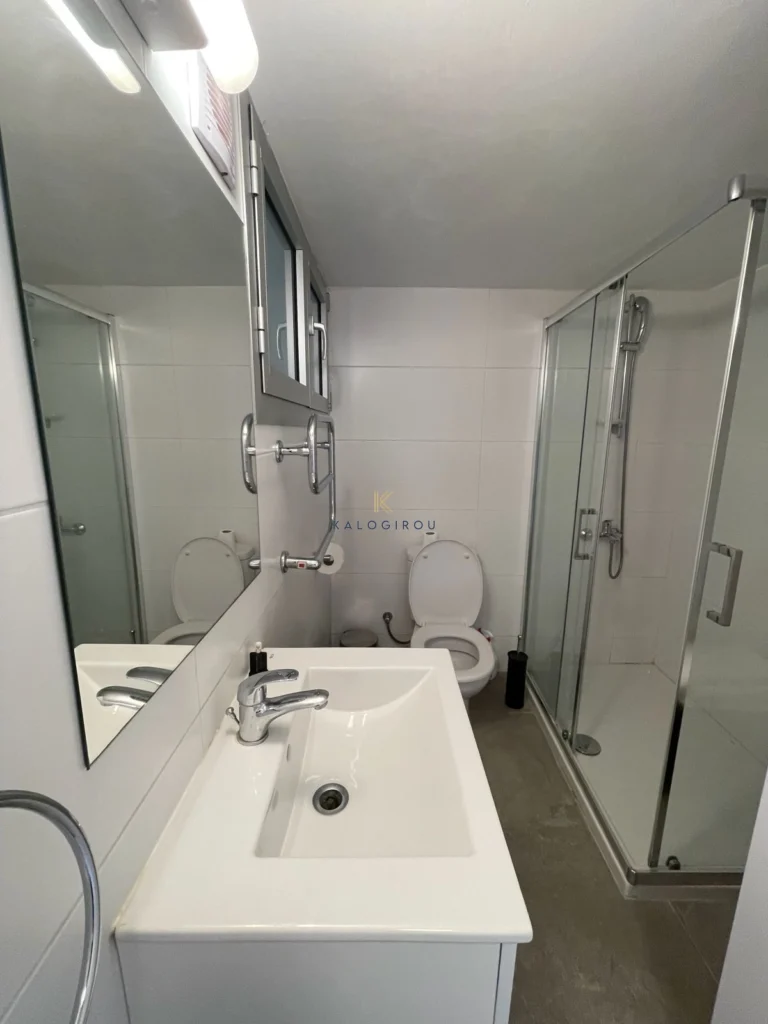 991m² Building for Sale in Larnaca District