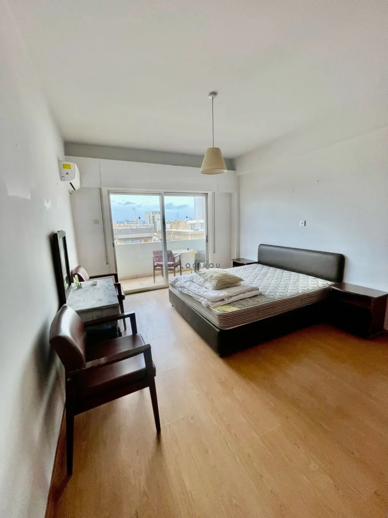 991m² Building for Sale in Larnaca District