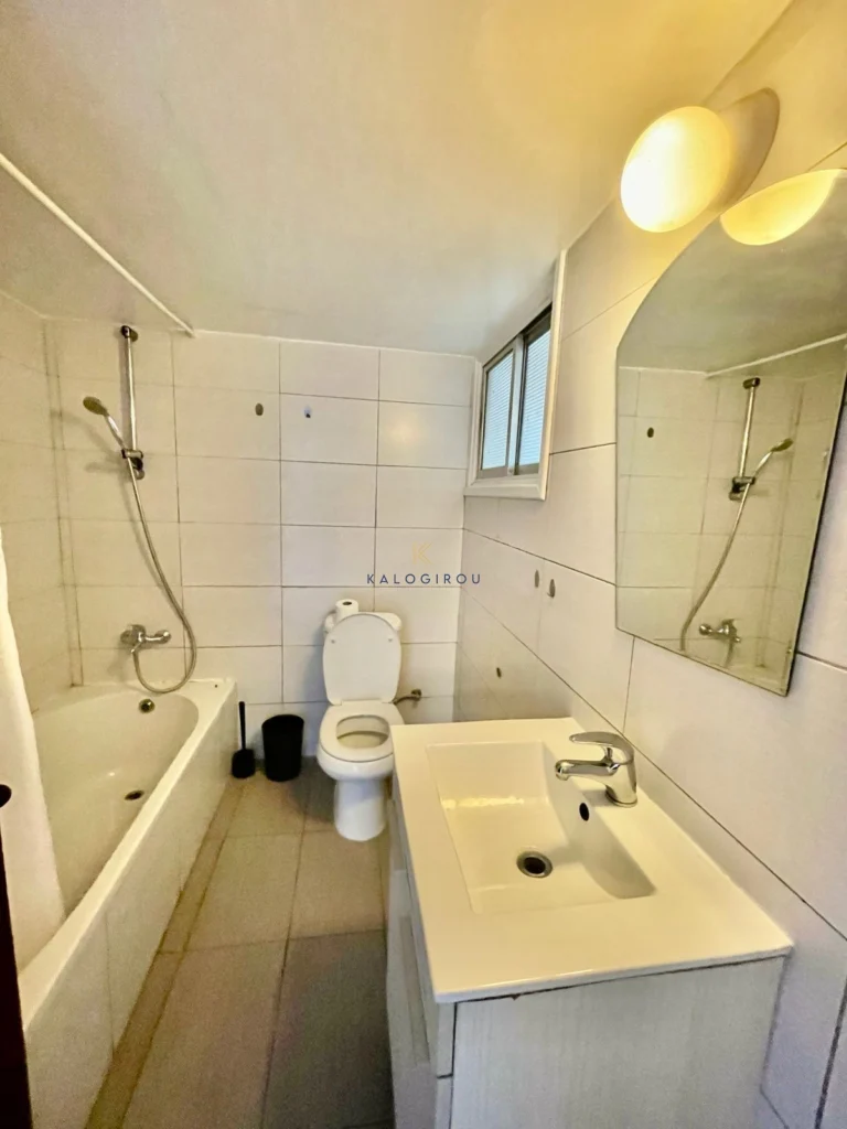 991m² Building for Sale in Larnaca District