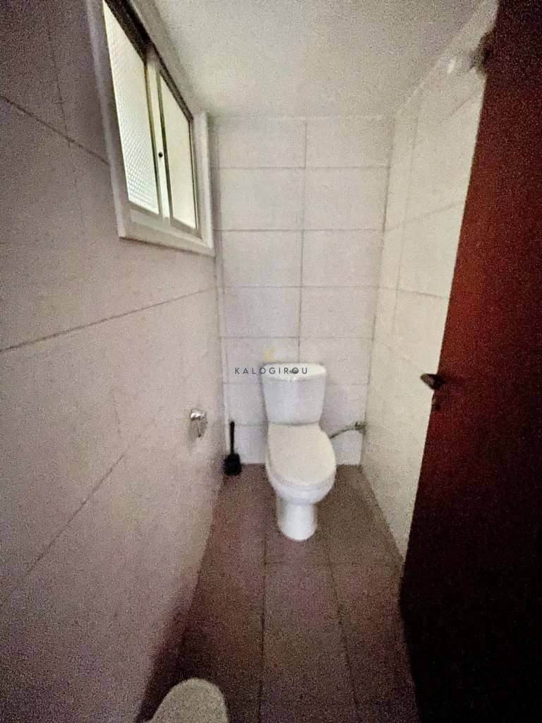 991m² Building for Sale in Larnaca District