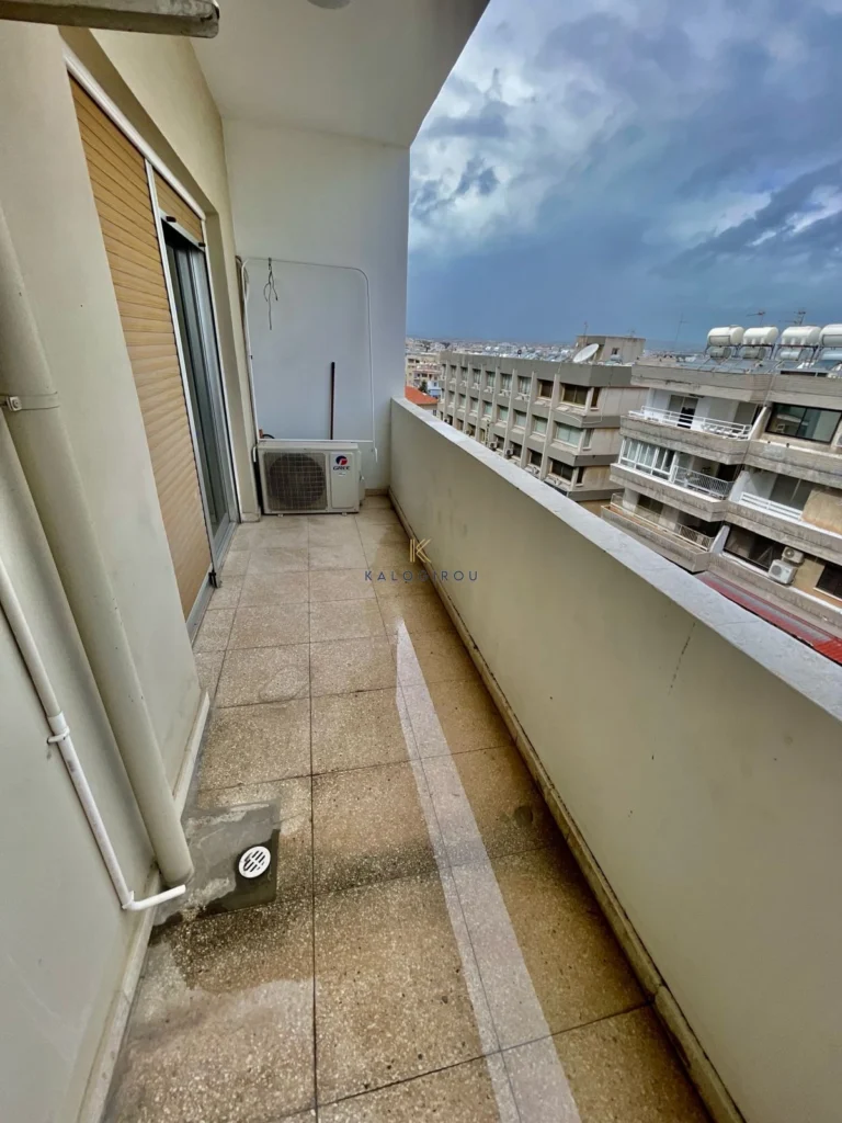 991m² Building for Sale in Larnaca District
