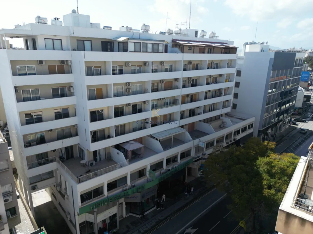 991m² Building for Sale in Larnaca District