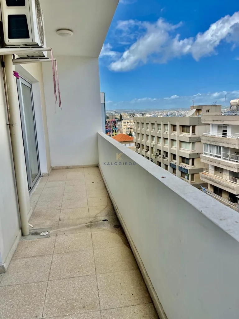 991m² Building for Sale in Larnaca District