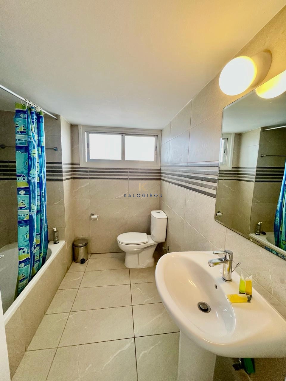 991m² Building for Sale in Larnaca District