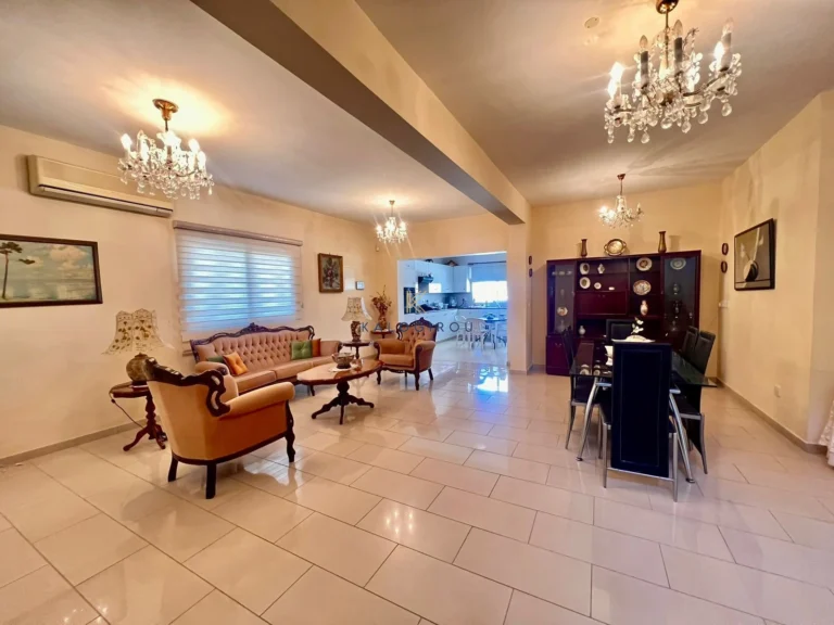 Cheap Houses and Villas for Sale Larnaca up to 800000 euro