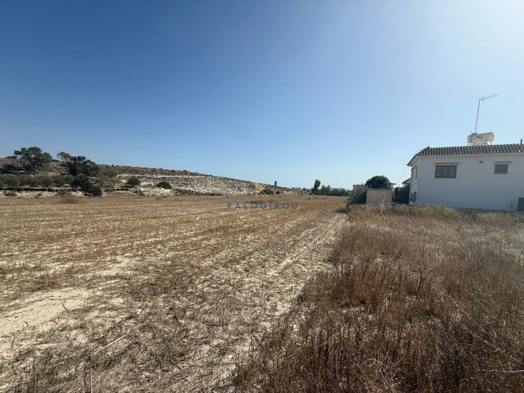 3,596m² Plot for Sale in Aradippou, Larnaca District