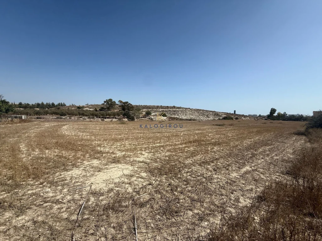3,596m² Plot for Sale in Aradippou, Larnaca District