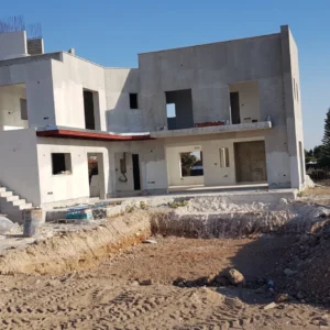 4 Bedroom House for Sale in Sea Caves, Paphos District