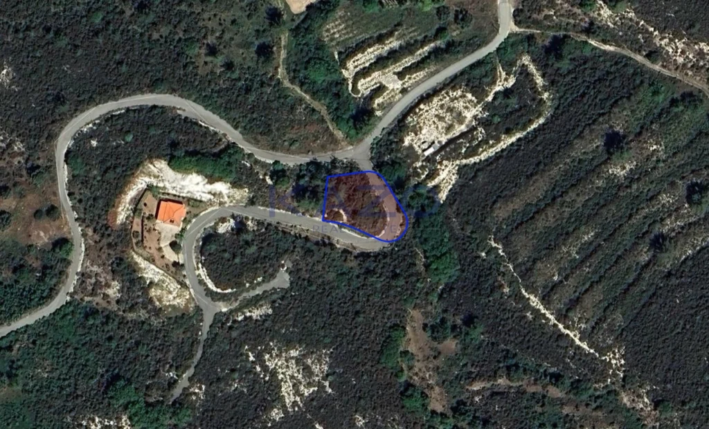 989m² Plot for Sale in Trimiklini, Limassol District