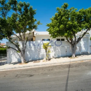 5 Bedroom House for Sale in Limassol – Agia Fyla