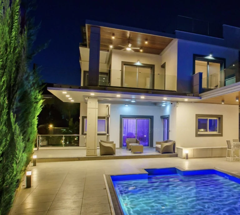 4 Bedroom House for Rent in Agios Tychonas, Limassol District