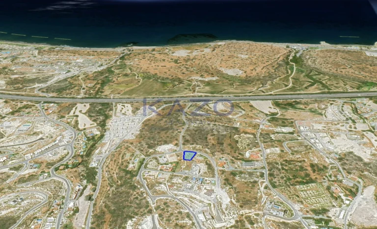 1,013m² Plot for Sale in Agios Tychonas, Limassol District