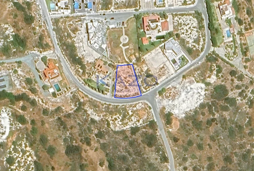 1,013m² Plot for Sale in Agios Tychonas, Limassol District