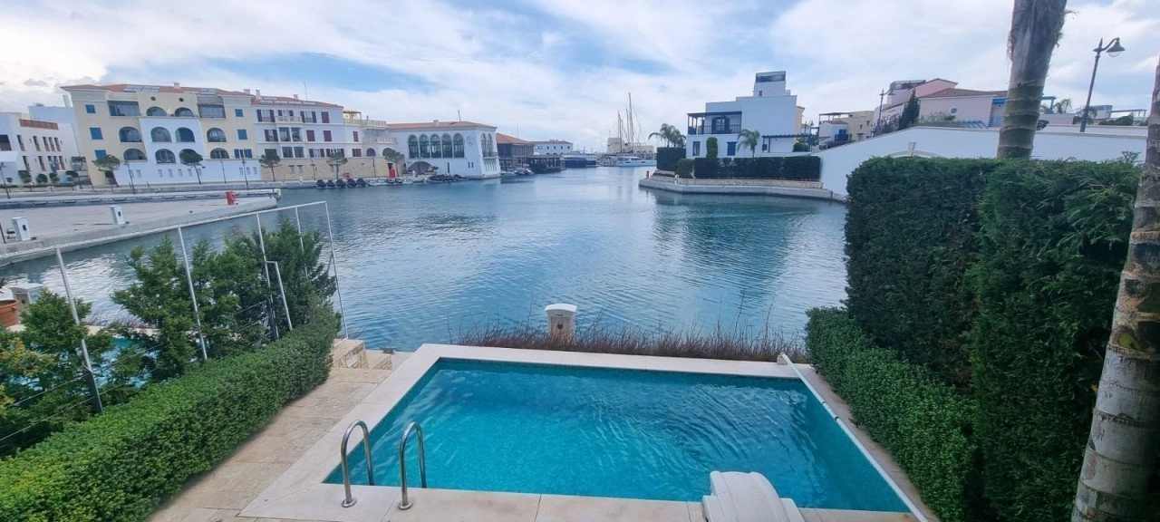 3 Bedroom House for Sale in Limassol – Marina