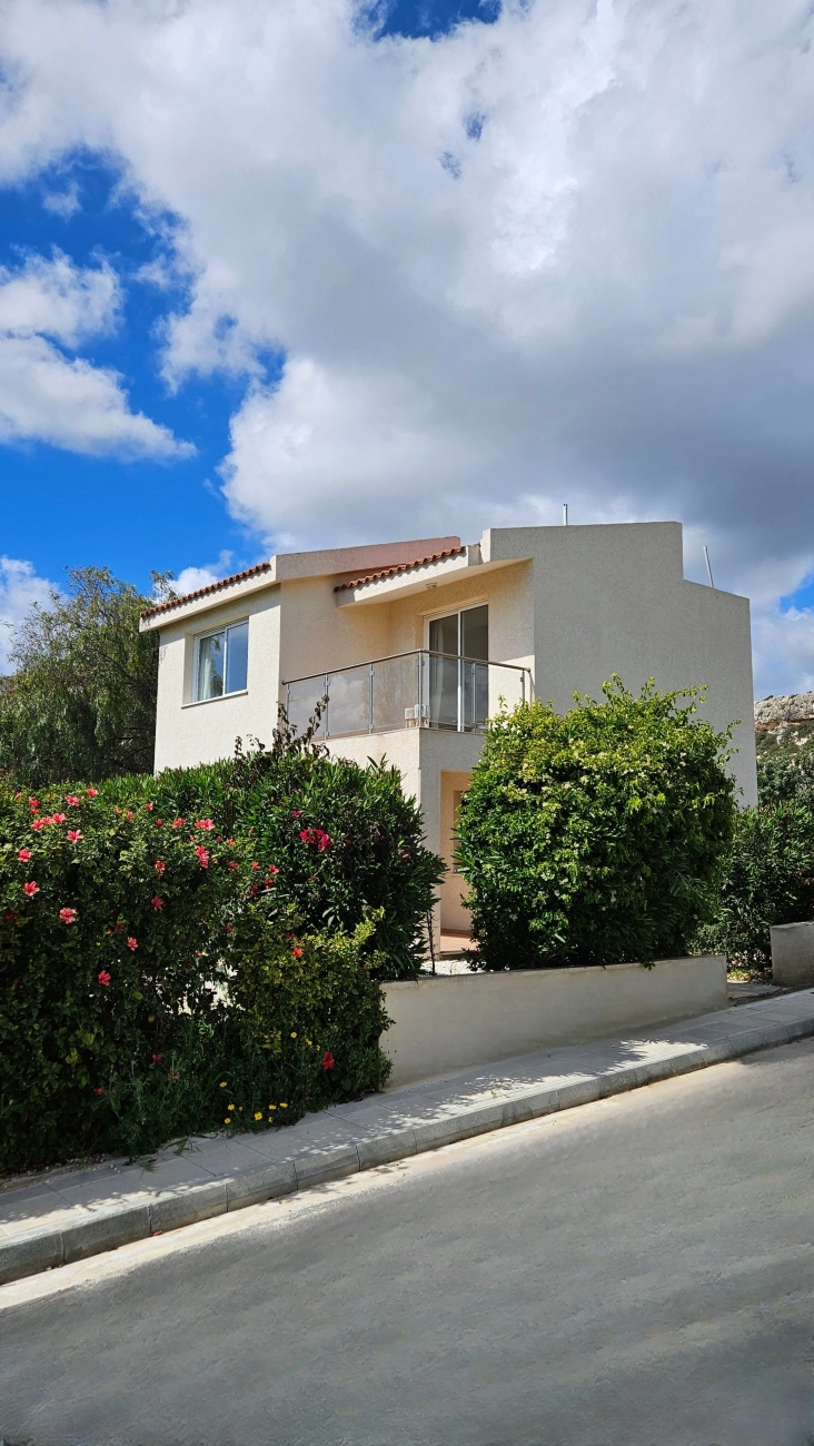 3 Bedroom House for Sale in Pegeia, Paphos District