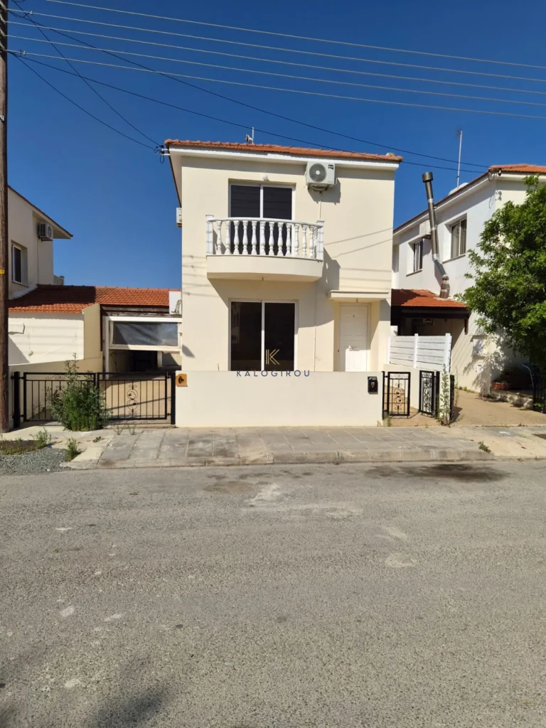 Cheap Houses and Villas for Sale Larnaca up to 300000 euro