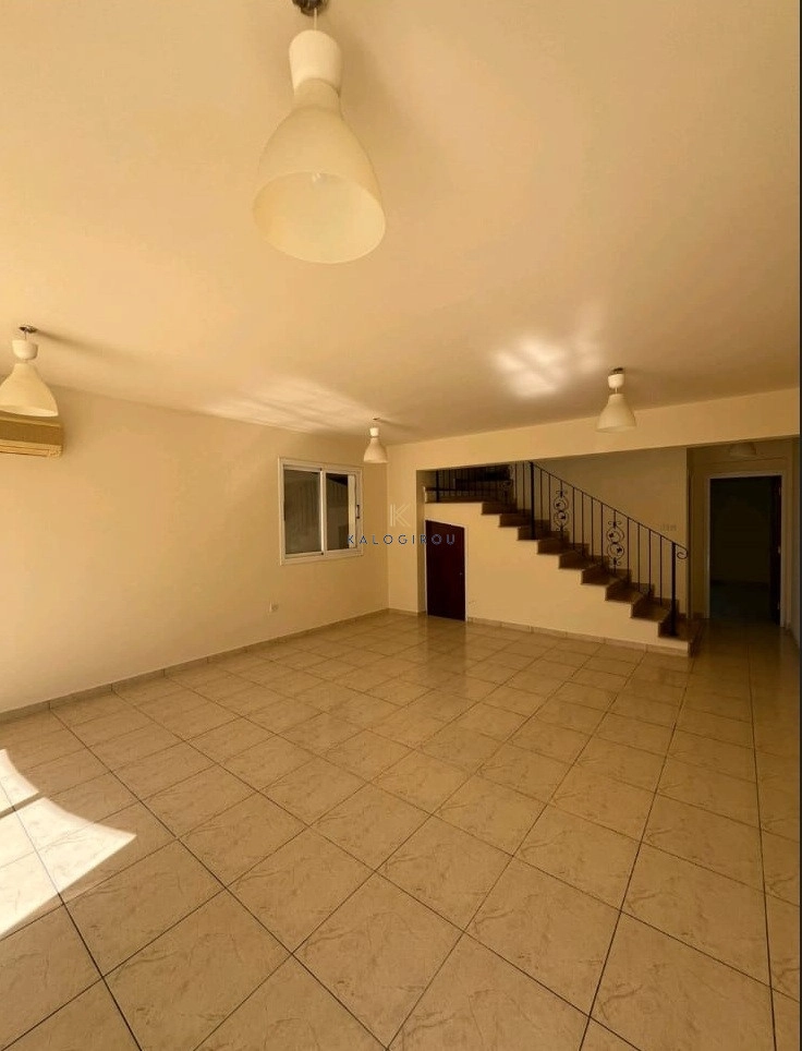 Cheap Houses and Villas for Sale Larnaca up to 300000 euro