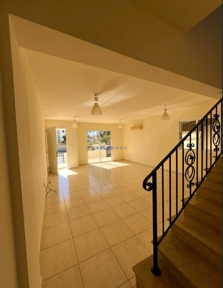 Cheap Houses and Villas for Sale Larnaca up to 300000 euro