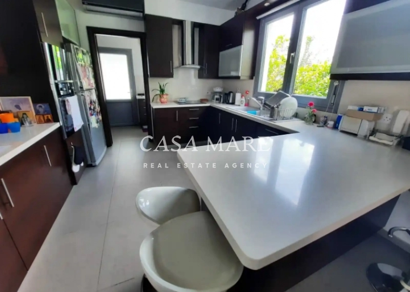 4 Bedroom House for Sale