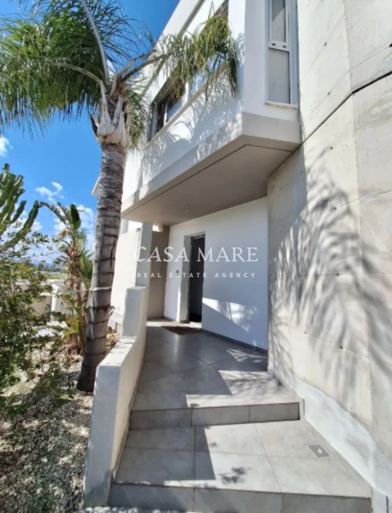 4 Bedroom House for Sale