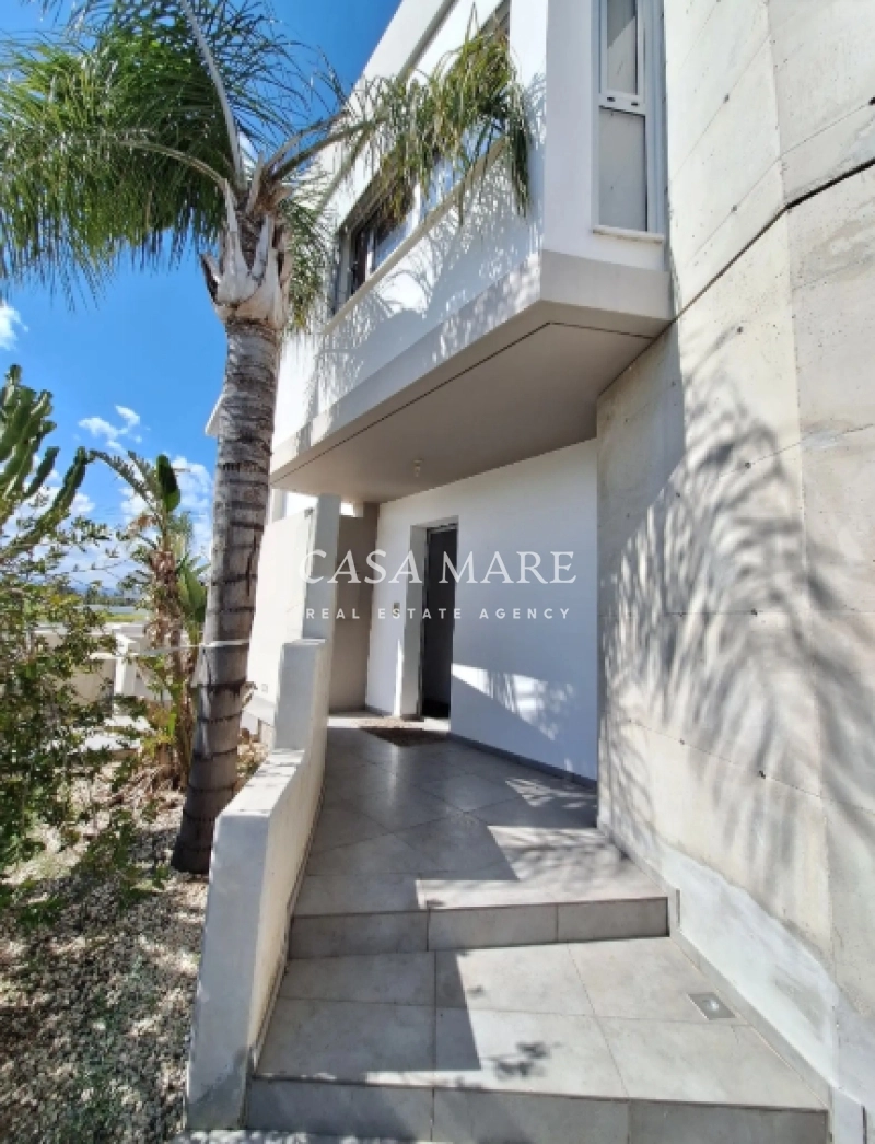 4 Bedroom House for Sale