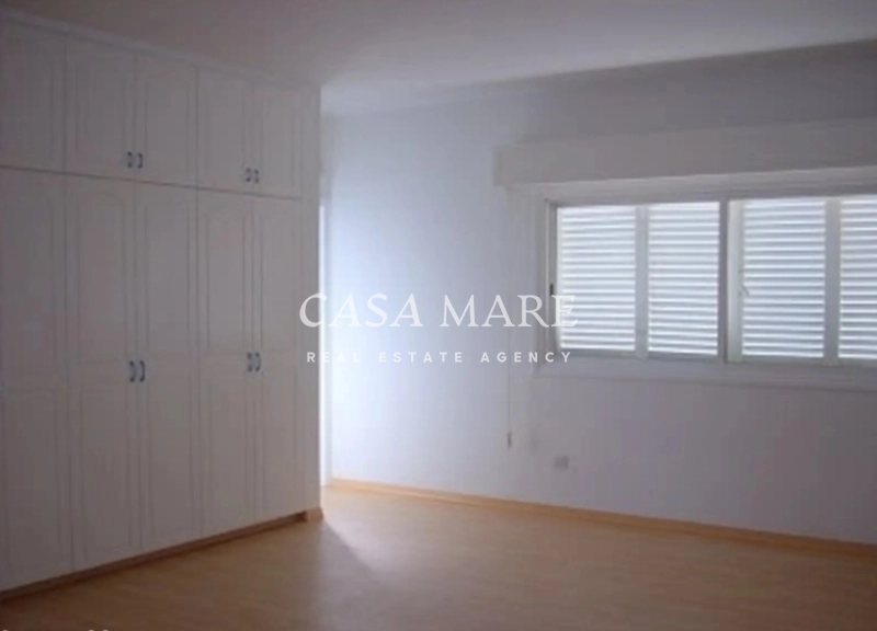 6+ Bedroom House for Sale