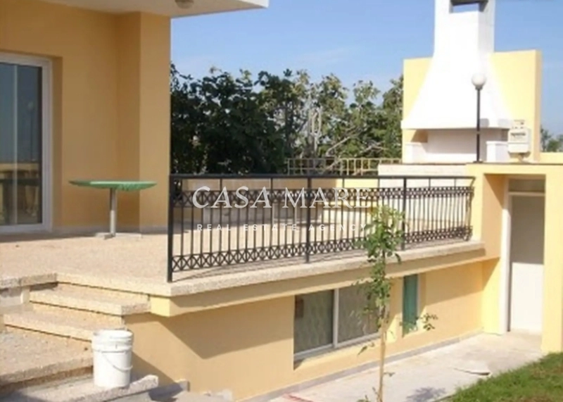 6+ Bedroom House for Sale