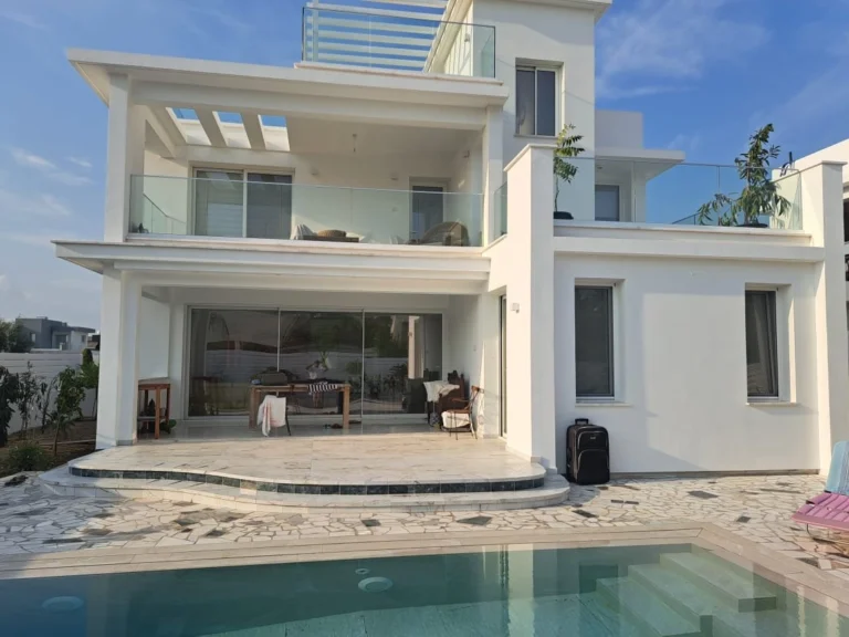 Cheap Houses and Villas for Sale Larnaca up to 600000 euro