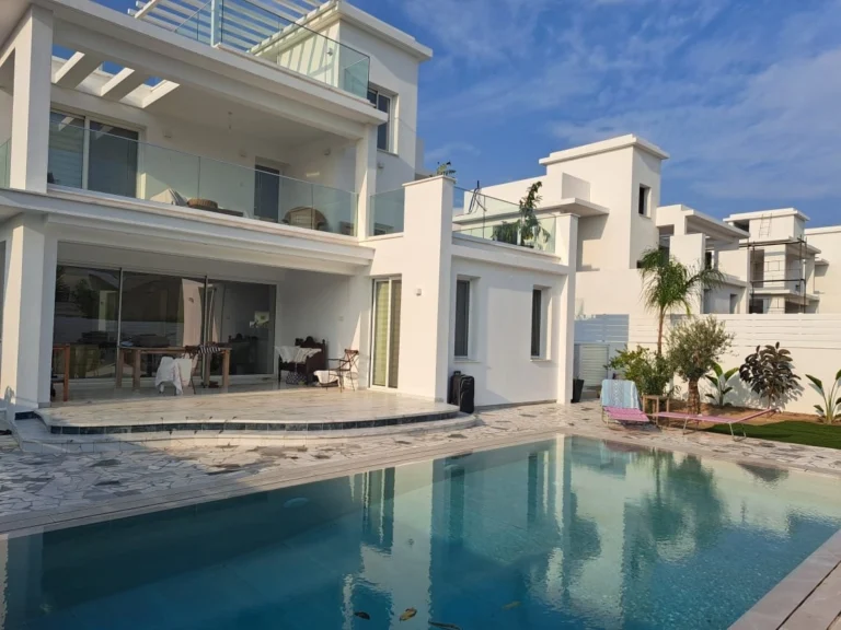 Cheap Houses and Villas for Sale Larnaca up to 600000 euro