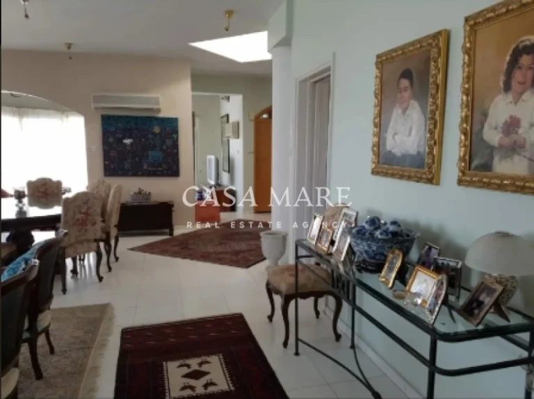 5 Bedroom Apartment for Rent