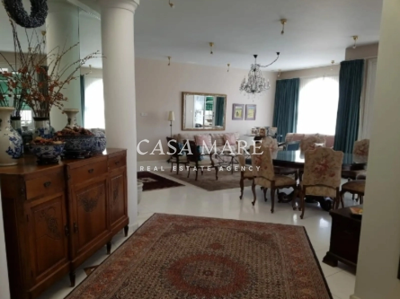 5 Bedroom Apartment for Rent