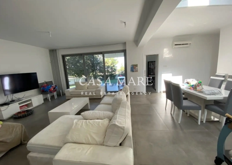 4 Bedroom House for Sale