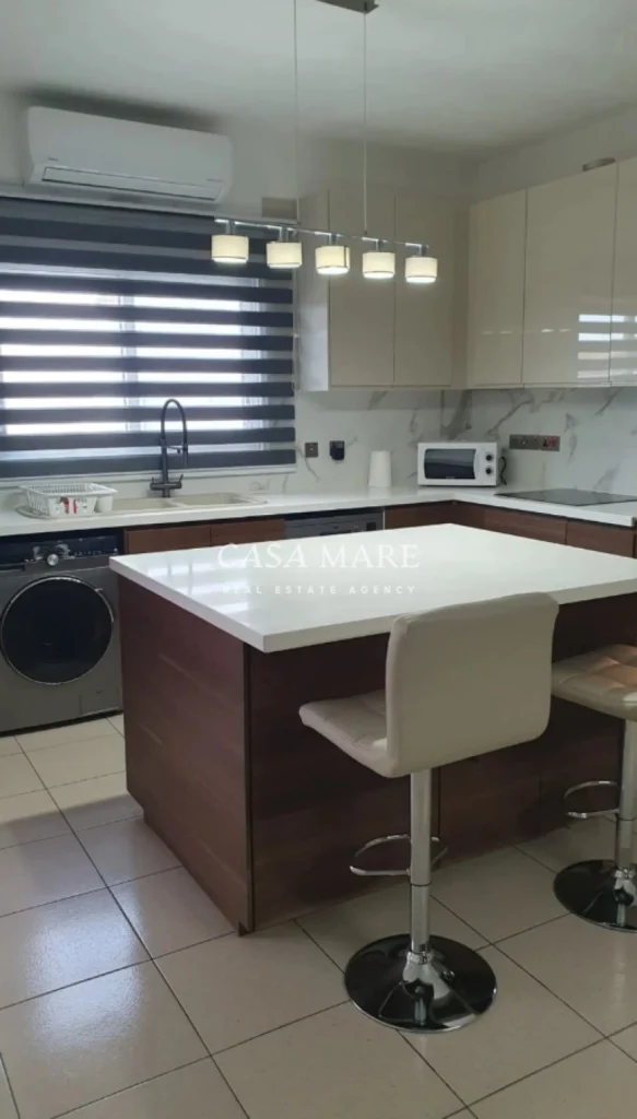 4 Bedroom House for Sale