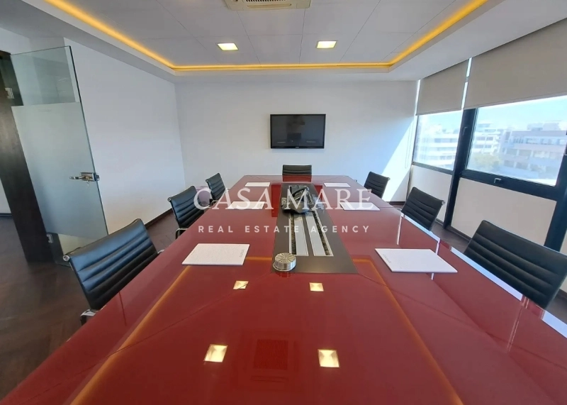 339m² Office for Sale