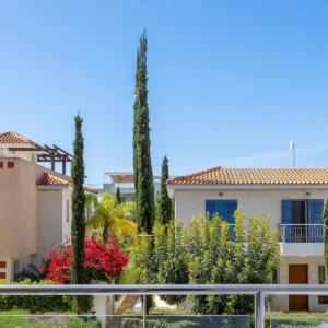 2 Bedroom Apartment for Sale in Paphos – Universal