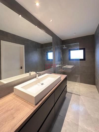 6+ Bedroom House for Rent