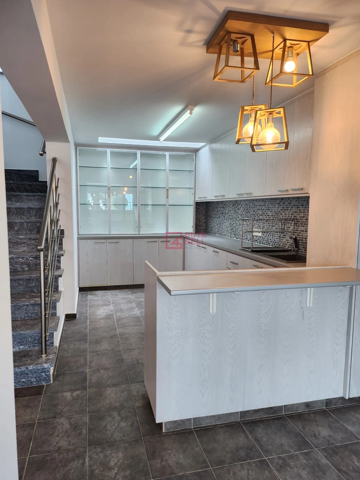 5 Bedroom House for Rent in Germasogeia, Limassol District