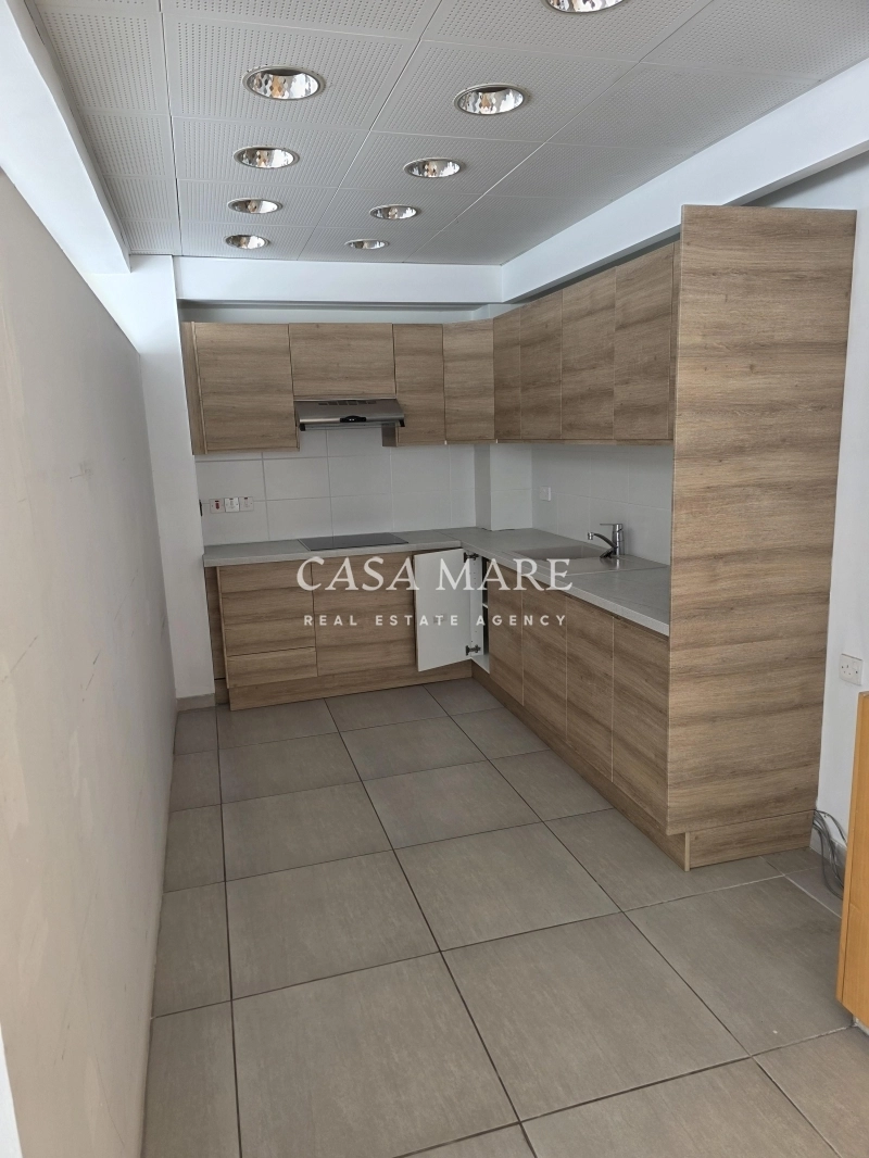318m² Building for Rent
