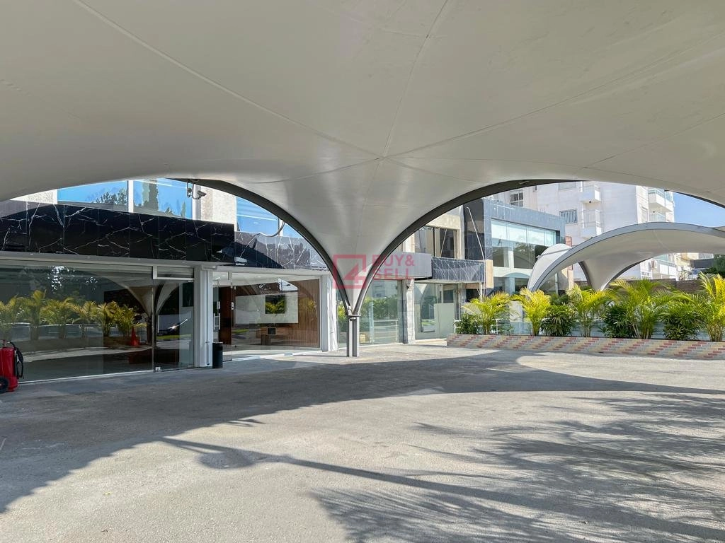 125m² Office for Rent