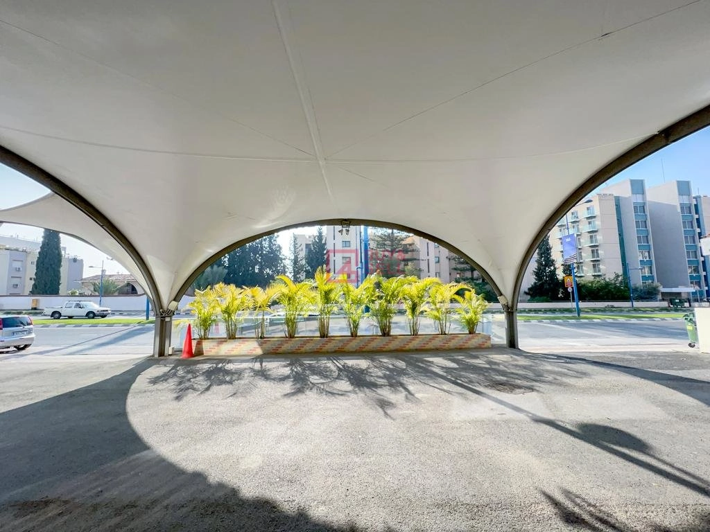 125m² Office for Rent
