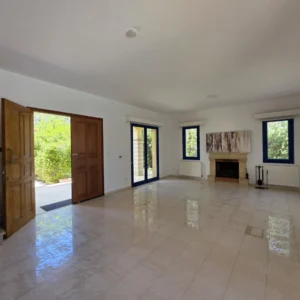 4 Bedroom House for Sale in Moni, Limassol District