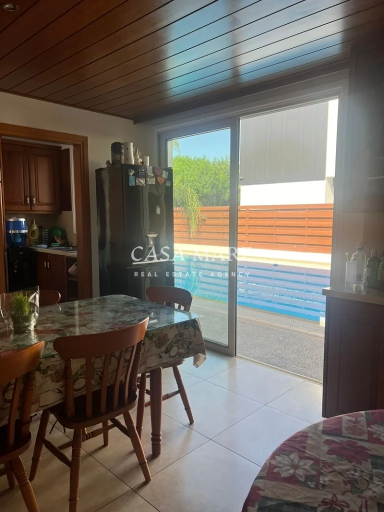 4 Bedroom House for Sale