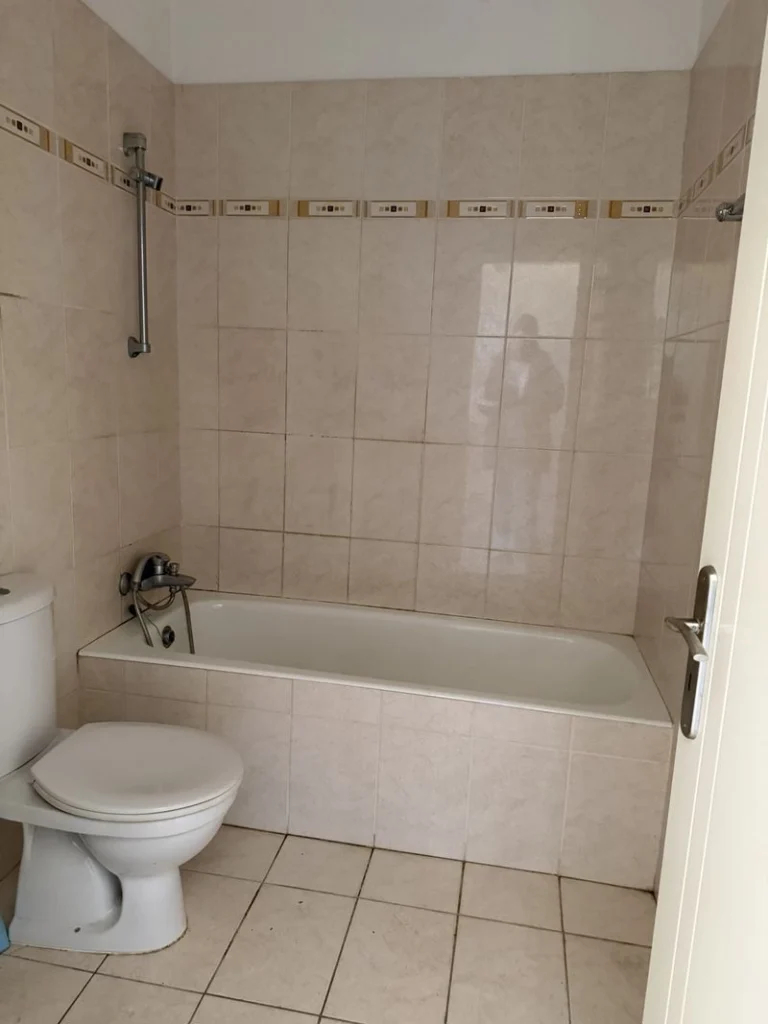 Average Price for Pre-owned Apartment in Paphos