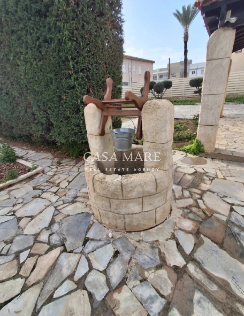 5 Bedroom House for Sale