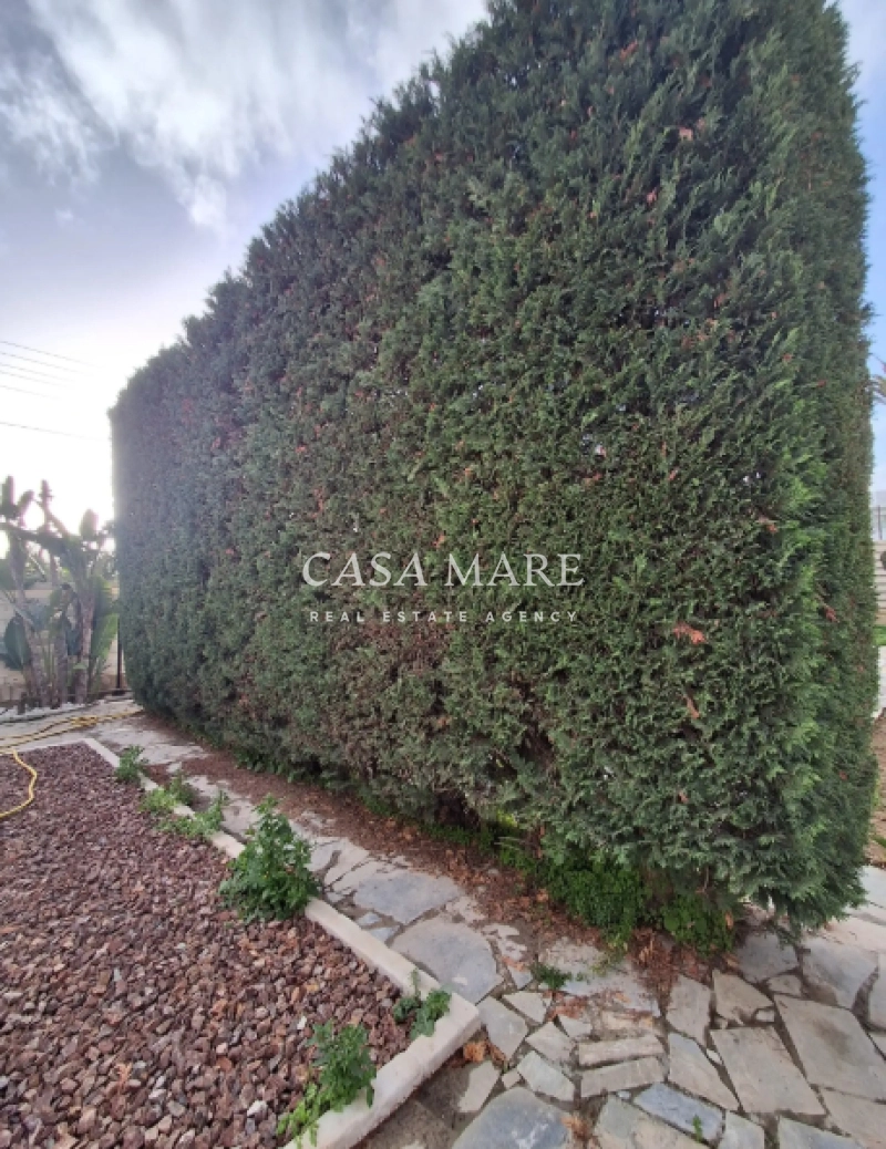 5 Bedroom House for Sale