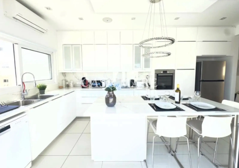 3 Bedroom Apartment for Sale