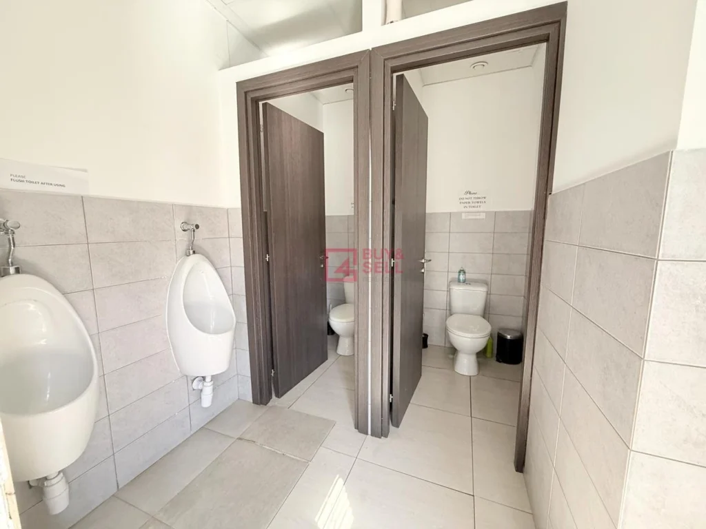 400m² Office for Rent