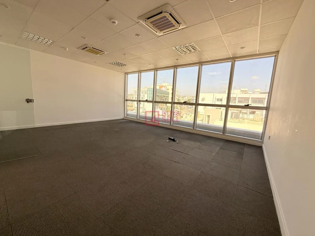 400m² Office for Rent